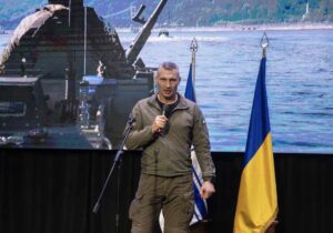 Кличко звинувачує Ткаченка в затримці документів і викликає на діалог / Фото: телеграм канал мера міста