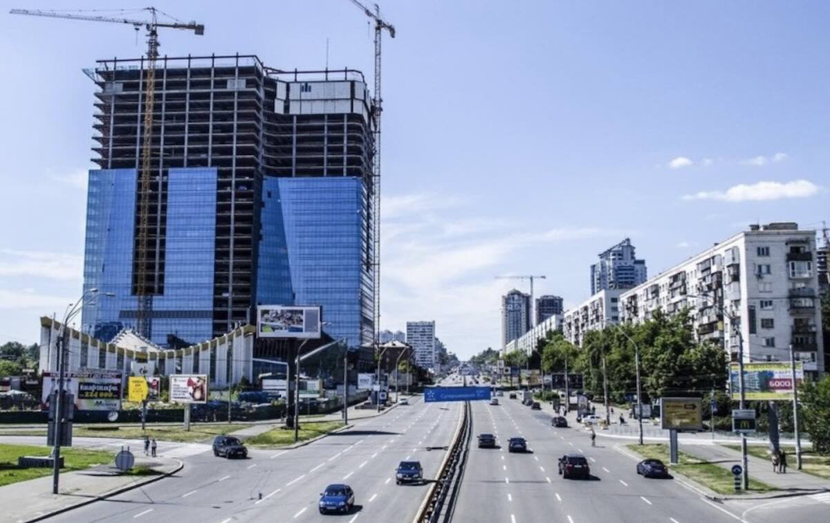 Недобудований хмарочос Sky Towers продають у 10 разів дешевше / Фото: відкриті джерела